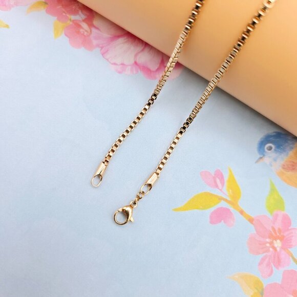 "Rose Gold Plated Square Link Chain Necklace for Women – 48cm, XPNL0114 - Picture 9 of 12